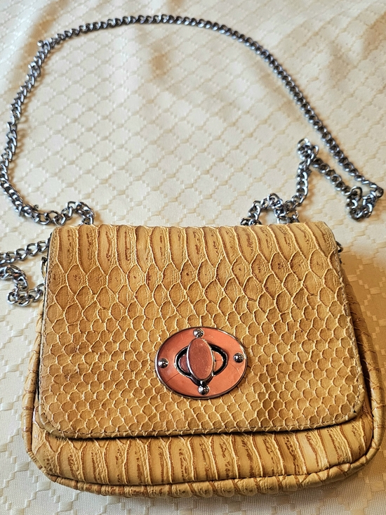 Source Unknown Handbags - Source Unknown Yellow Textured Crossbody with Silver Chain
